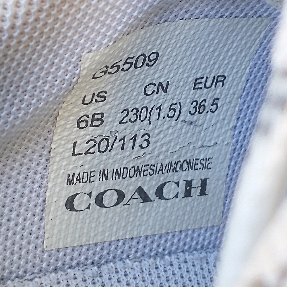 Coach Women's Sneakers. Size-6B - Picture 11 of 13
